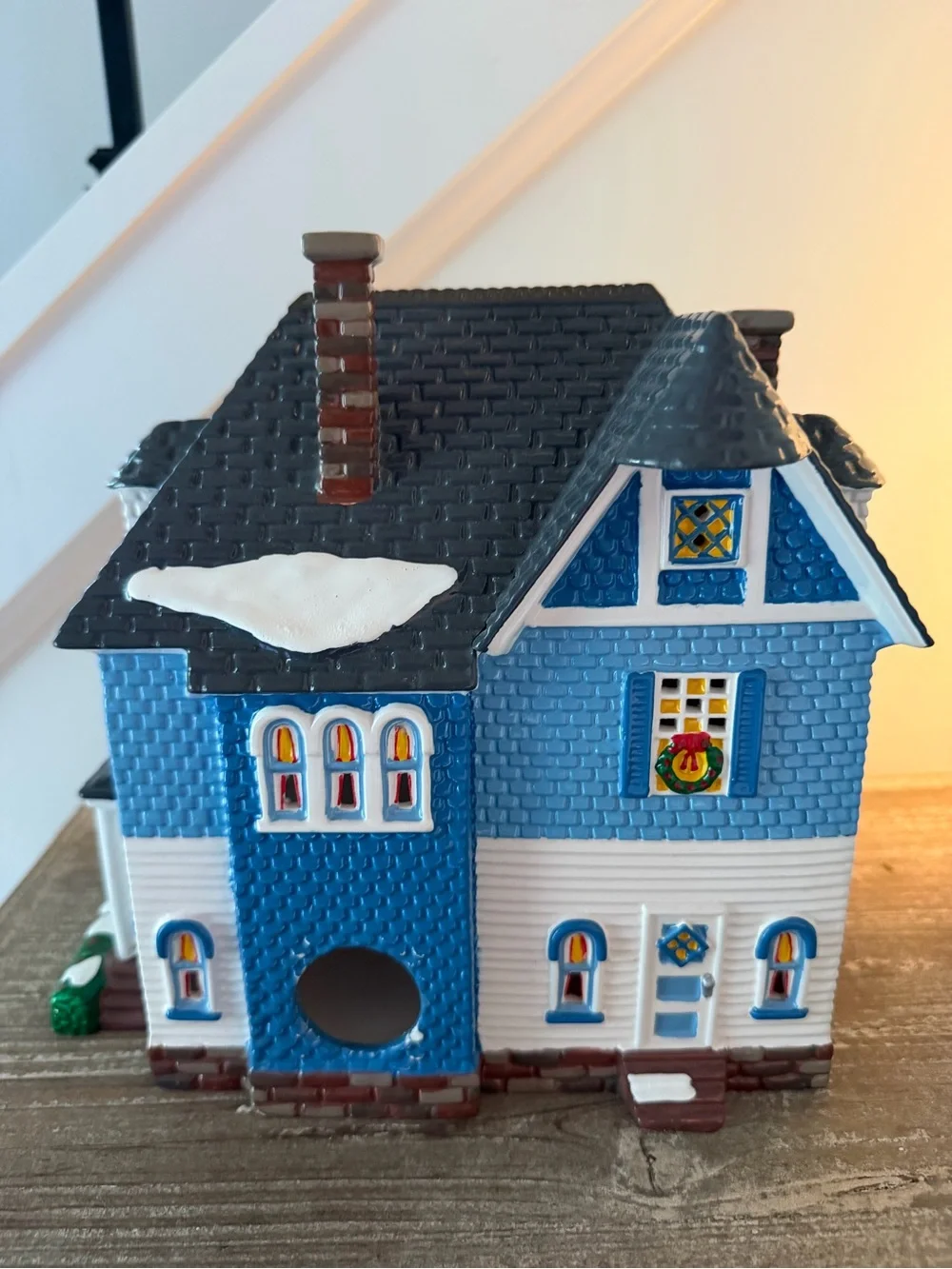Department 56 American Architecture Series Snow Village Shingle Victorian